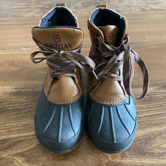 Magellan Outdoors Lace-Up Duck Boots Youth 2 - Picture 3 of 14